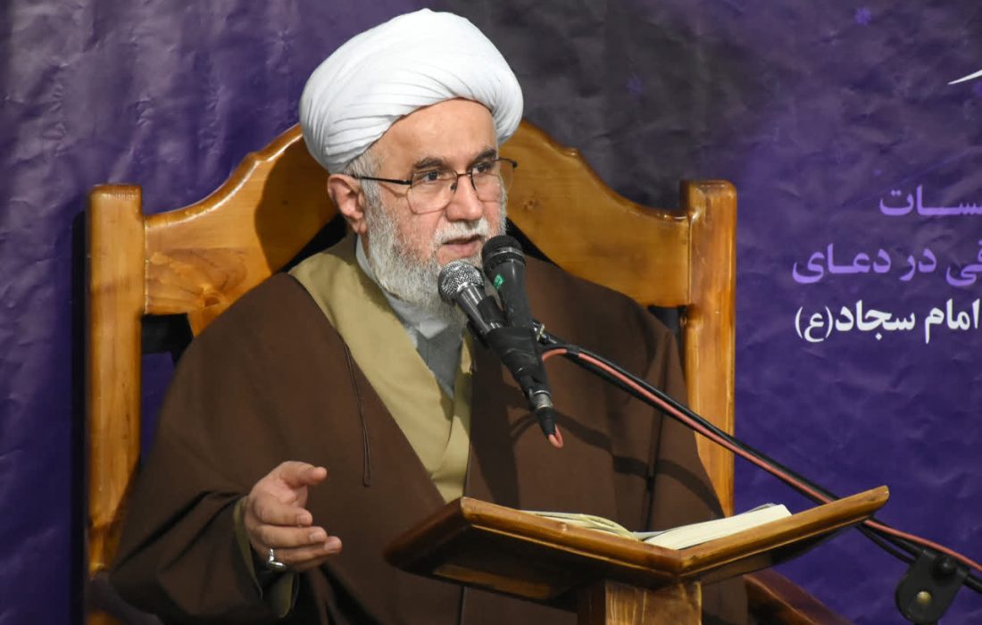 دعوت آیت‌الله رمضانی از گیلانی‌ها برای حضور گسترده در مراسم‌ها و نماز جمعه/ مردم گیلان همچنان پیشتاز صحنه‌های انقلاب باشند