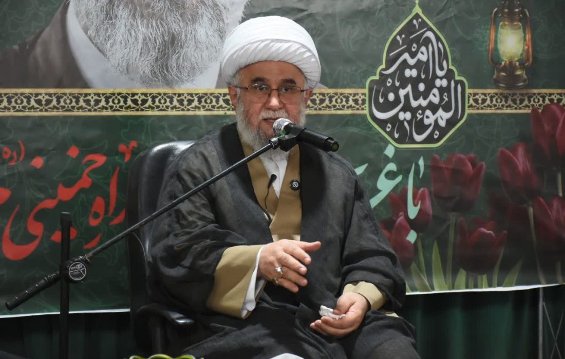 وحدت و انسجام ملی مهمترین نیاز امروز کشور است/آمریکا در بحرانهای عمیق داخلی گرفتار است